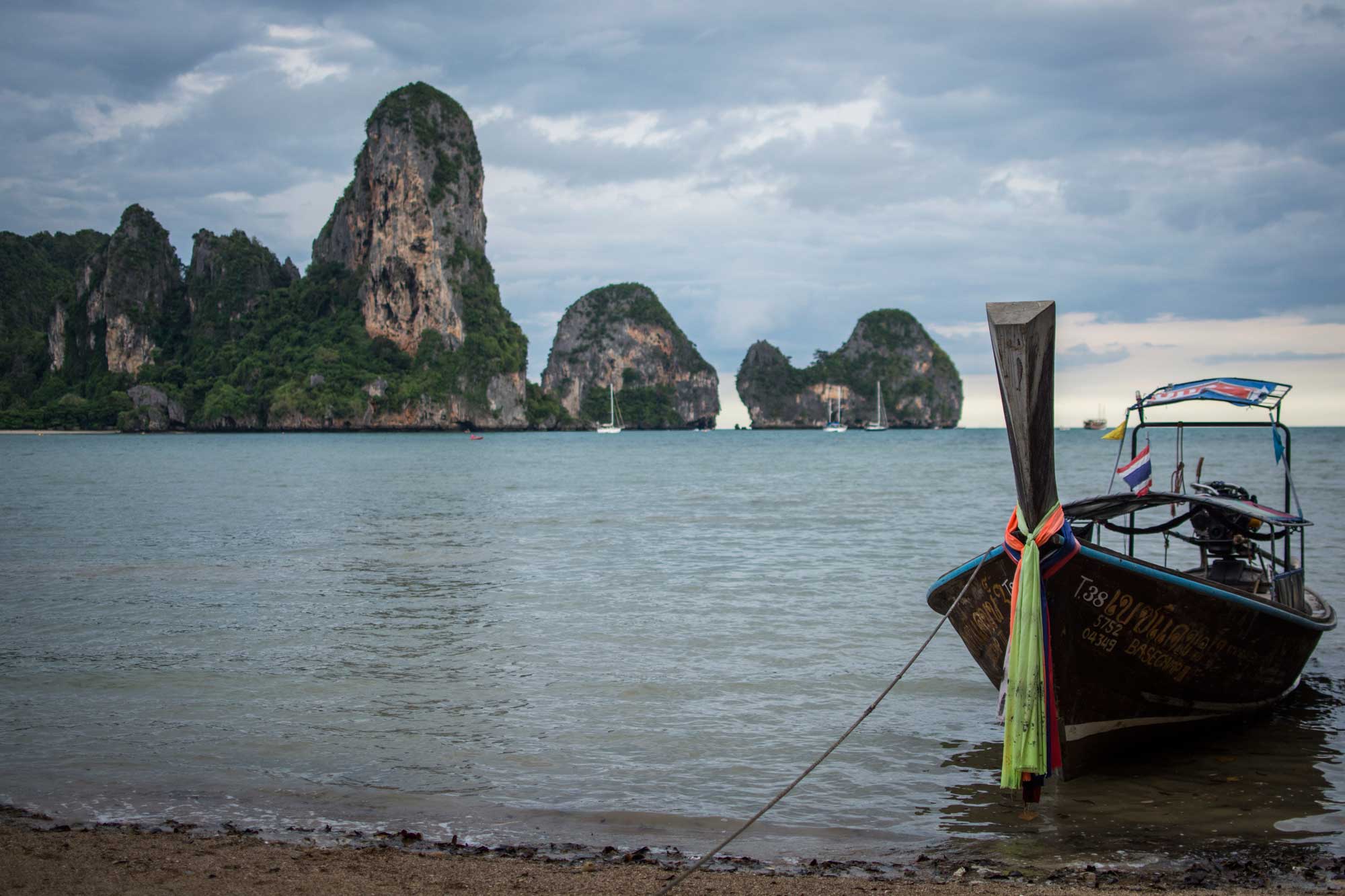 Tonsai Beach